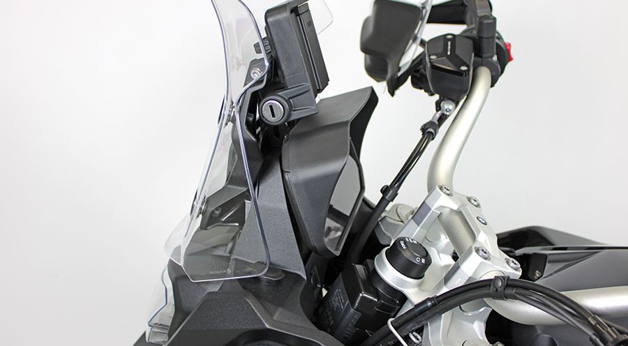 BMW R 1200 GS LC (2013-2018) & R 1200 GS Adventure LC (2014-2018) コネクティビティ・ディスプレイのグレア防止